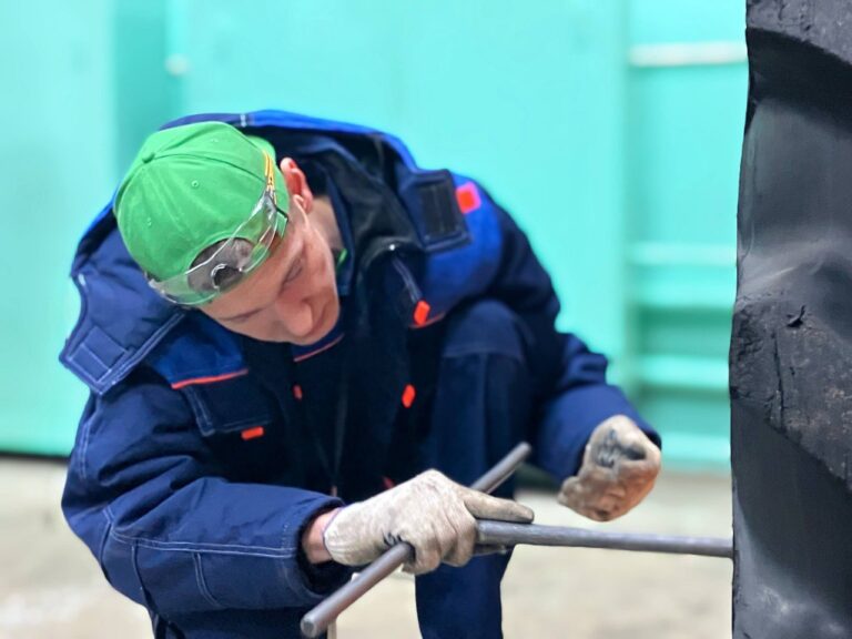 ⚡️5 февраля 2026 третий день Регионального этапа Чемпионата «Профессионалы» в Саранском Автомеханическом техникуме по компетенции «Управление фронтальным погрузчиком»
