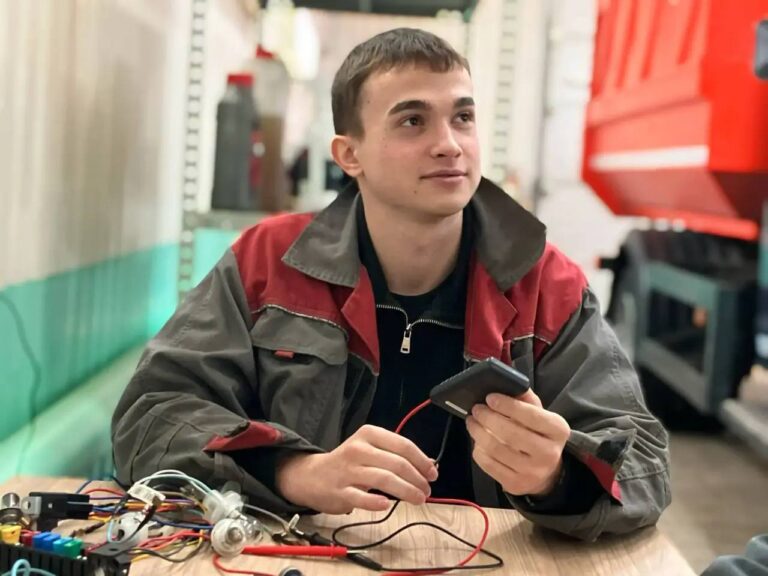 Идёт подготовка к чемпионату «Профессионалы» по компетенции «Обслуживание грузовой техники».