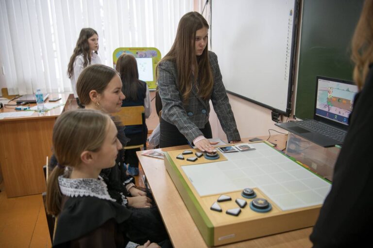 На базе МБОУ «Зубово-Полянская гимназия» прошел региональный просветительский профориентационный марафон «Я выбираю Мордовию».